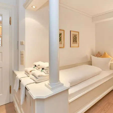 Inselhues Holiday home Kampen